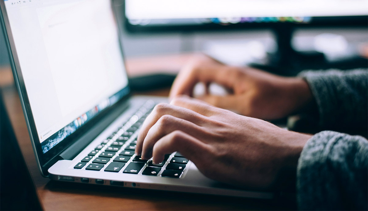 Εσύ ξέρεις πόσο σύντομα πρέπει να απαντάς στα emails σου