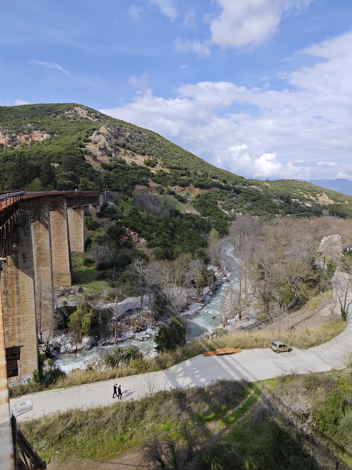 3 καλοί λόγοι για να πας στα Καμένα Βούρλα