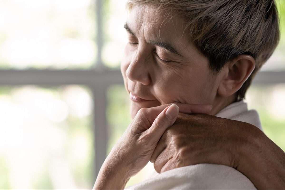 Πώς μπορείς να παραμείνεις φίλος με έναν άνθρωπο με άνοια;