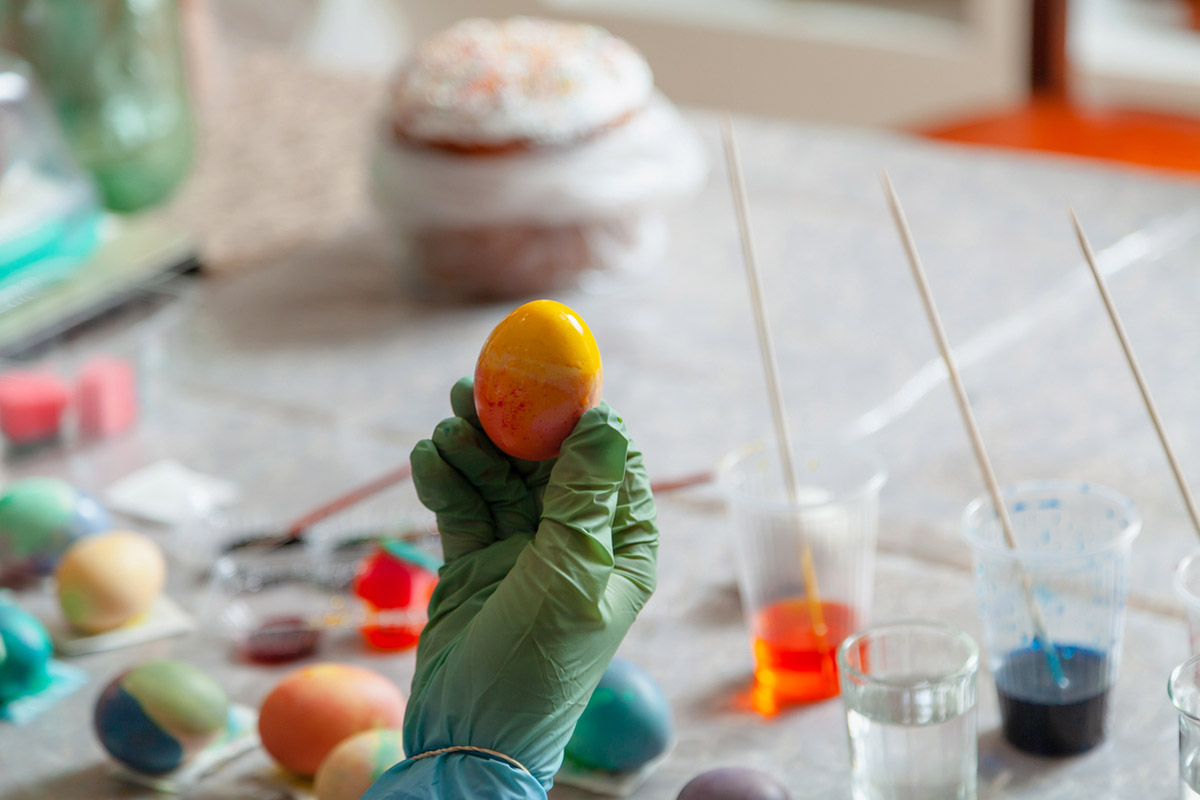 5 απίθανες τεχνικές για να βάψεις τα πασχαλινά αβγά σου