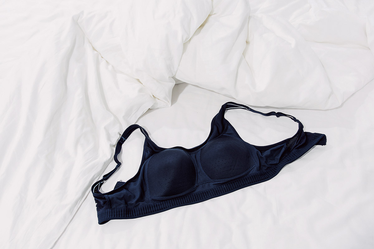 Είναι κακό να κοιμάσαι με το σουτιέν;