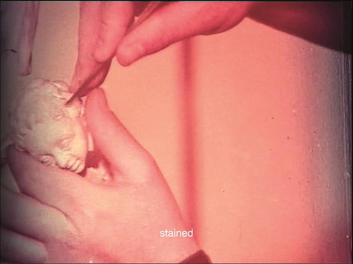 Η συγκλονιστική έκθεση της Penny Siopis στο ΕΜΣΤ