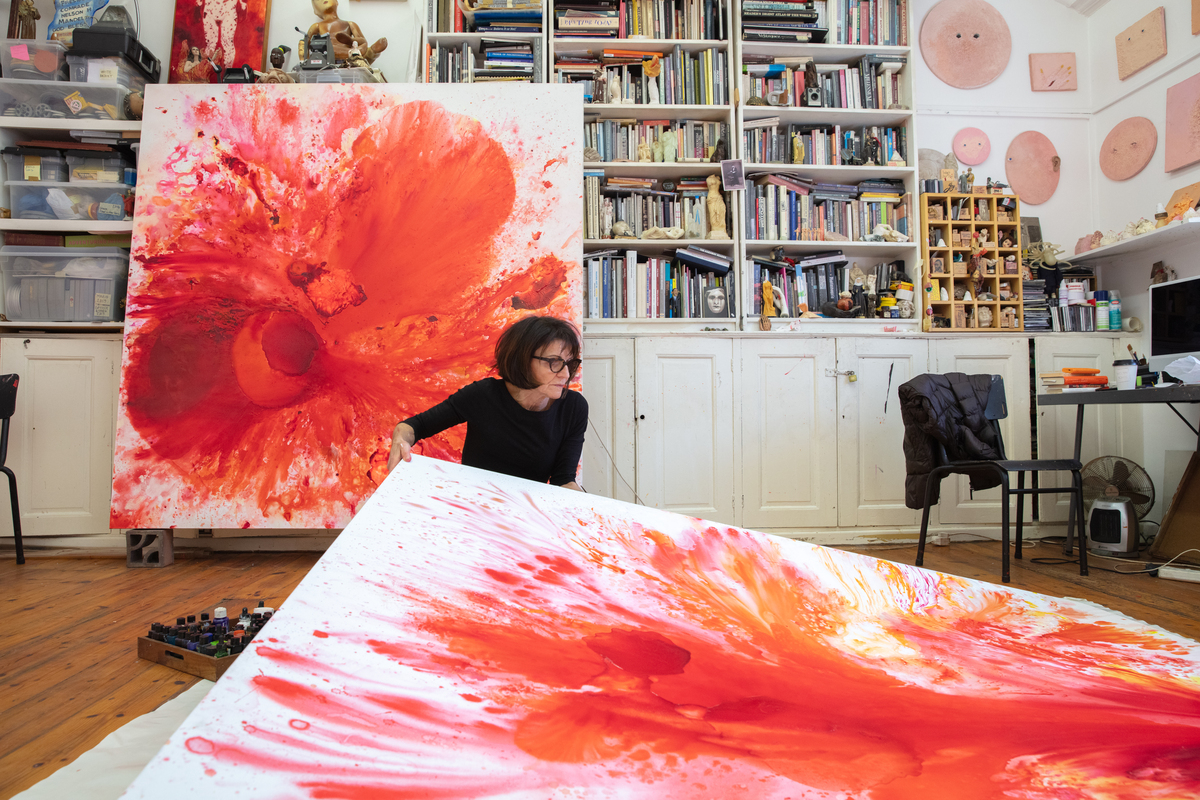 Η συγκλονιστική έκθεση της Penny Siopis στο ΕΜΣΤ