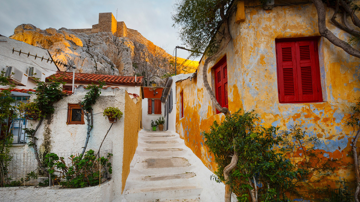 7 διαδρομές για να δεις την Αθήνα αλλιώς