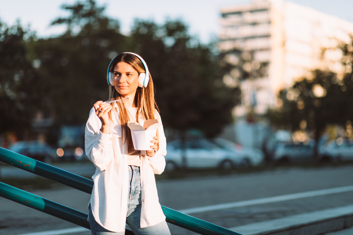 Πώς να κάνεις ένα φαγητό πιο νόστιμο με τη βοήθεια της ψυχολογίας