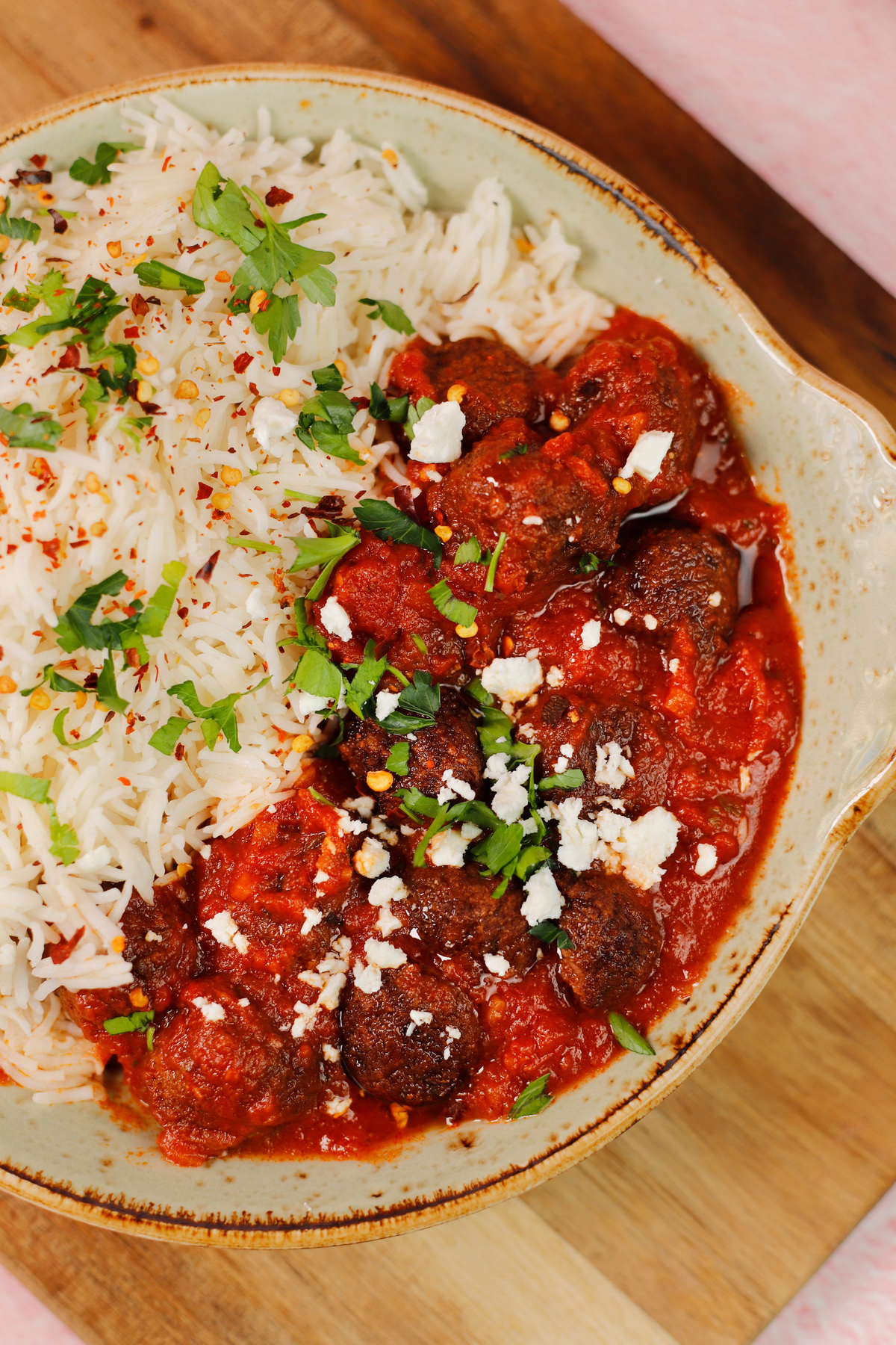 κεφτεδάκια με σάλτσα