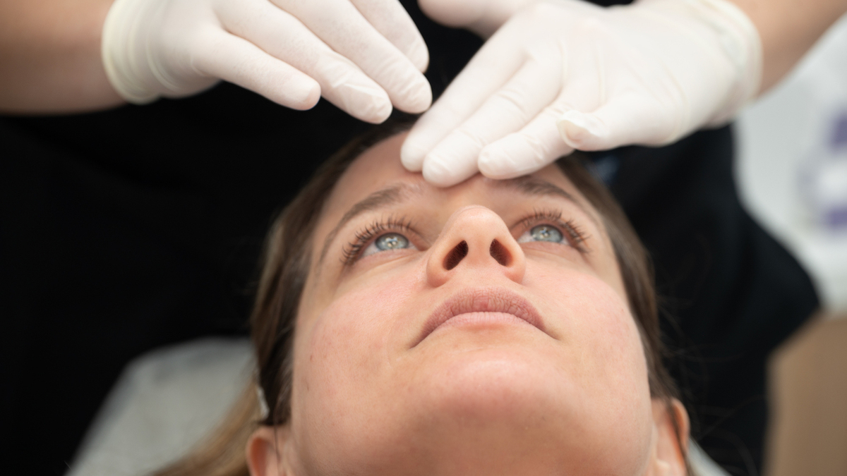 καθαρισμός προσώπου ιατρείο