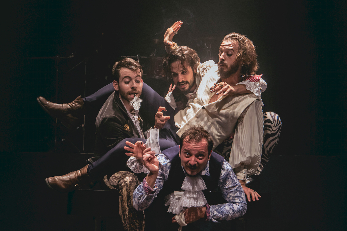 θεατρική παράσταση