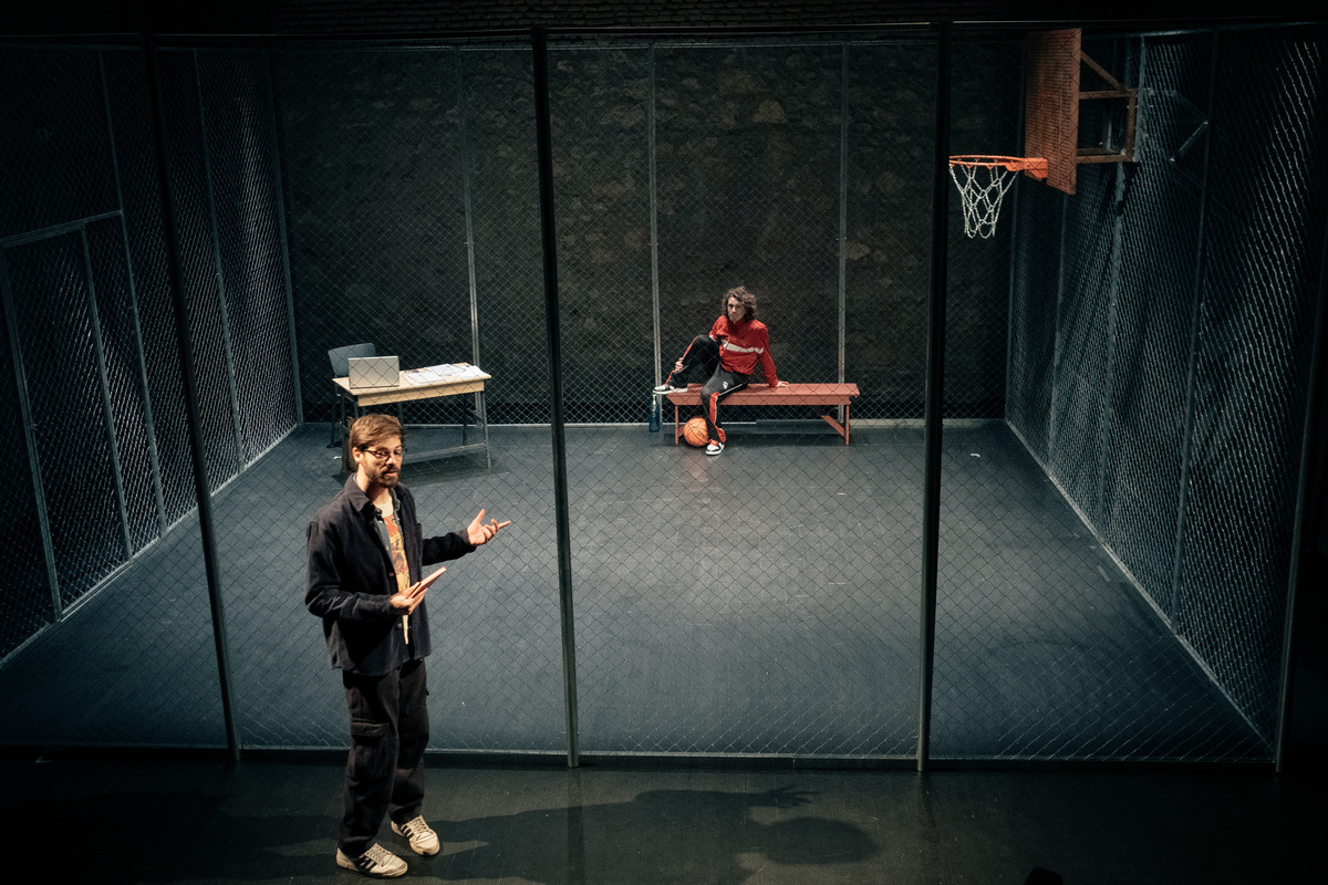 θεατρική παράσταση