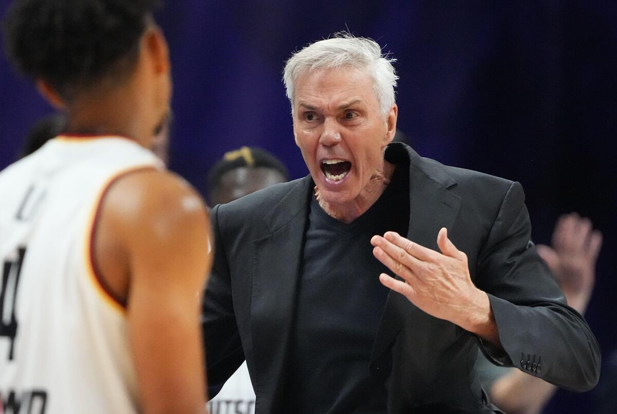 Gordon Herbert: Ο προπονητής που έδωσε μάχη με την κατάθλιψη και το αλκοόλ