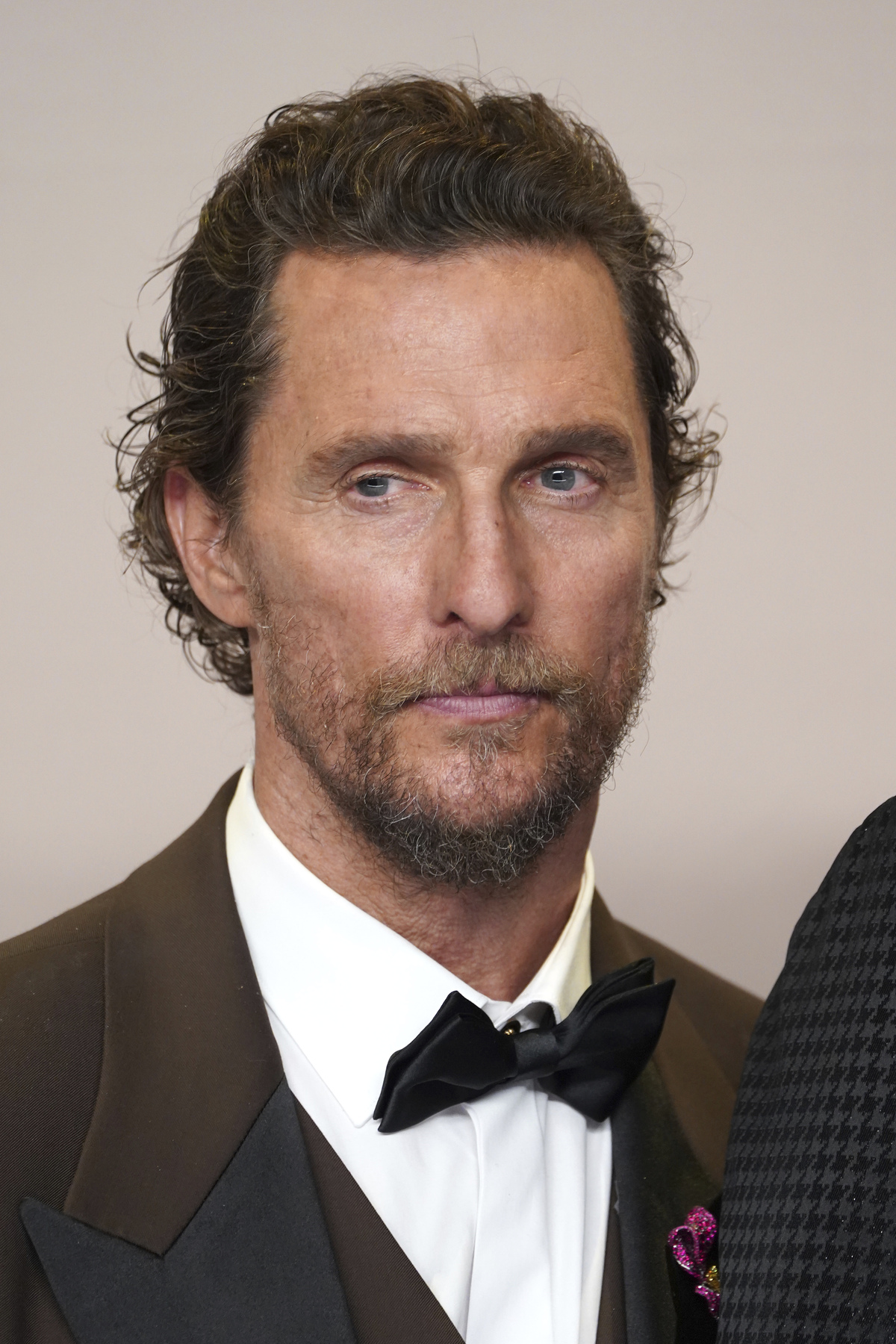 Πώς δεν θα την πατήσεις από μέλισσα σαν τον Matthew McConaughey