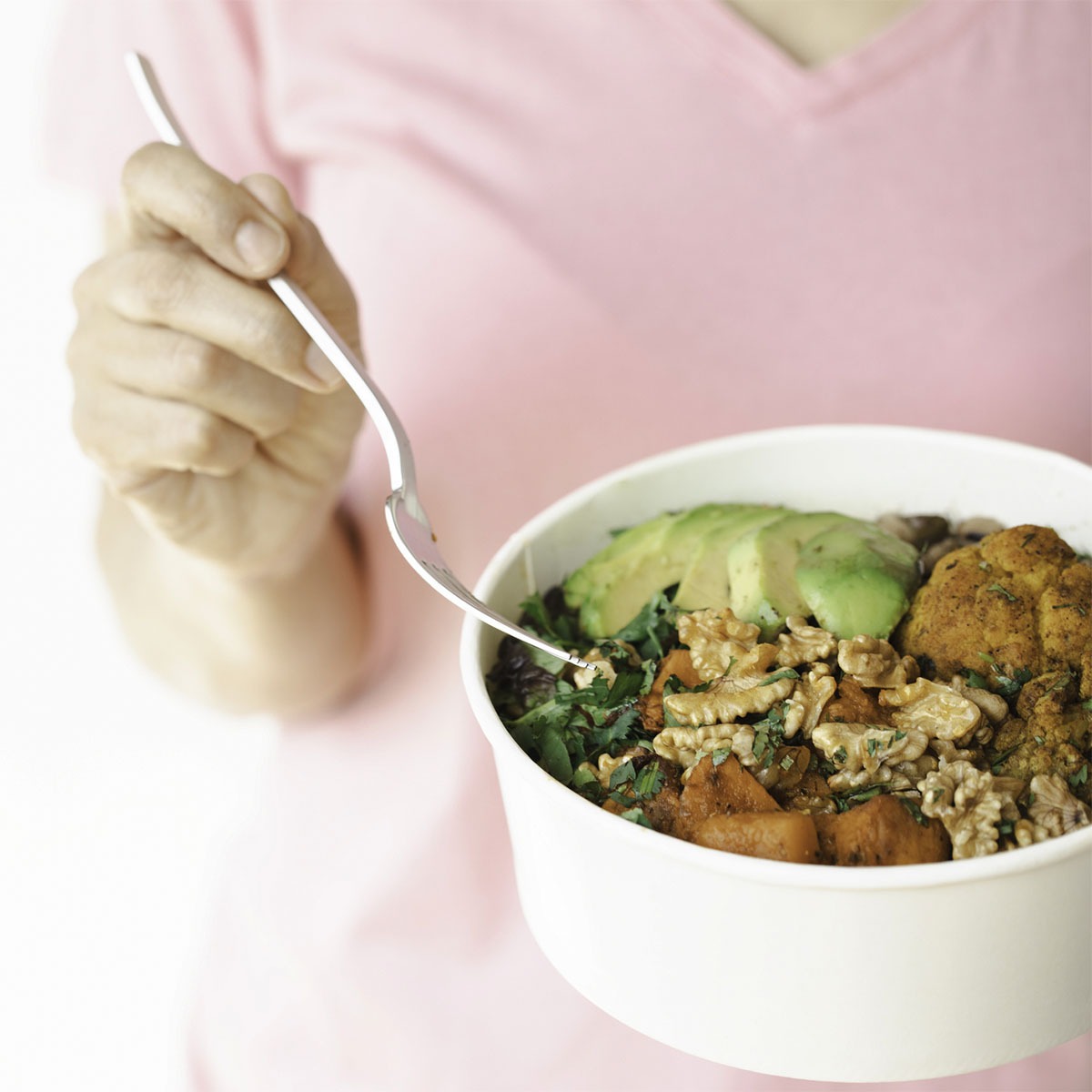 Τι να αλλάξεις τώρα στον τρόπο ζωής σου για να απομακρύνεις τον κίνδυνο καρκίνου του μαστού