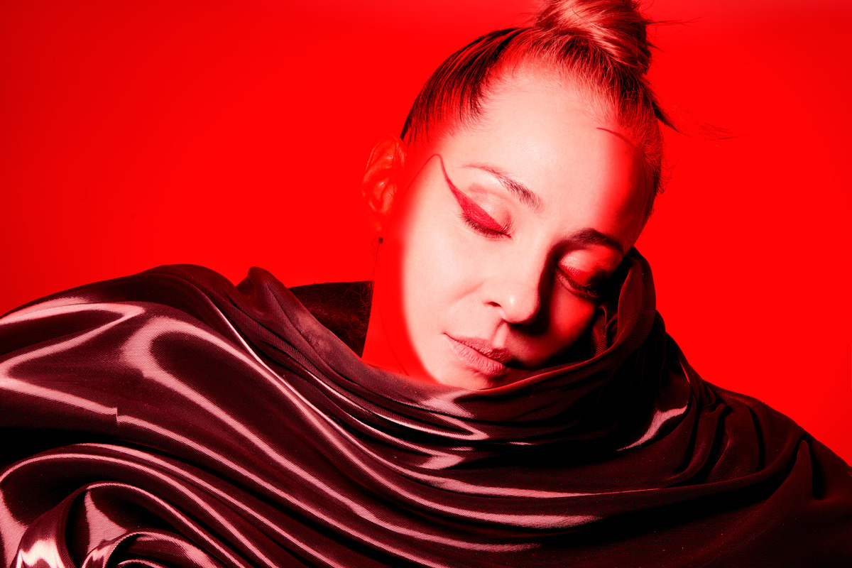 Νατάσσα Μποφίλιου: «Προσπαθώ να δίνω χώρο σε αυτά που αισθάνομαι»