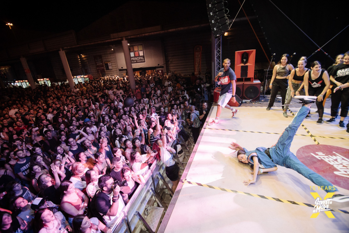 Η ελληνίδα αθλήτρια του breaking B-girl Elli