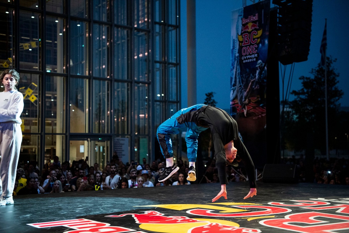 Η ελληνίδα αθλήτρια του breaking B-girl Elli