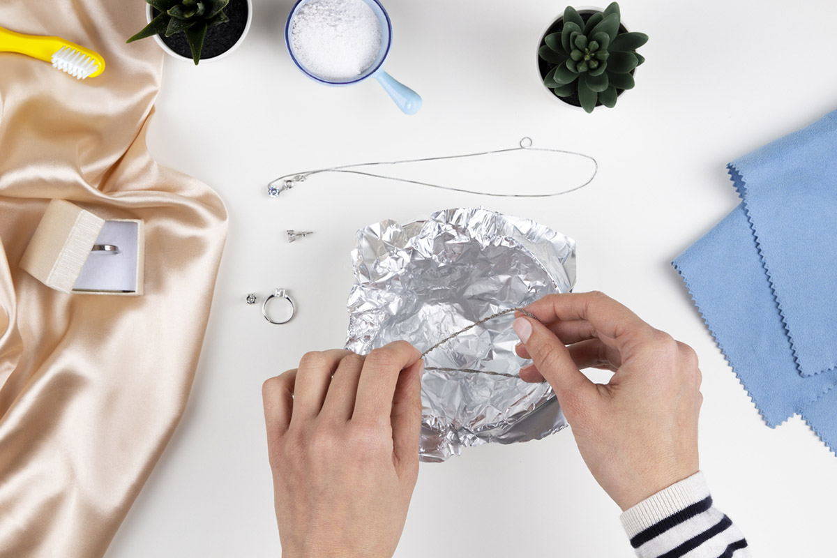 κοσμήματα από ατσάλι