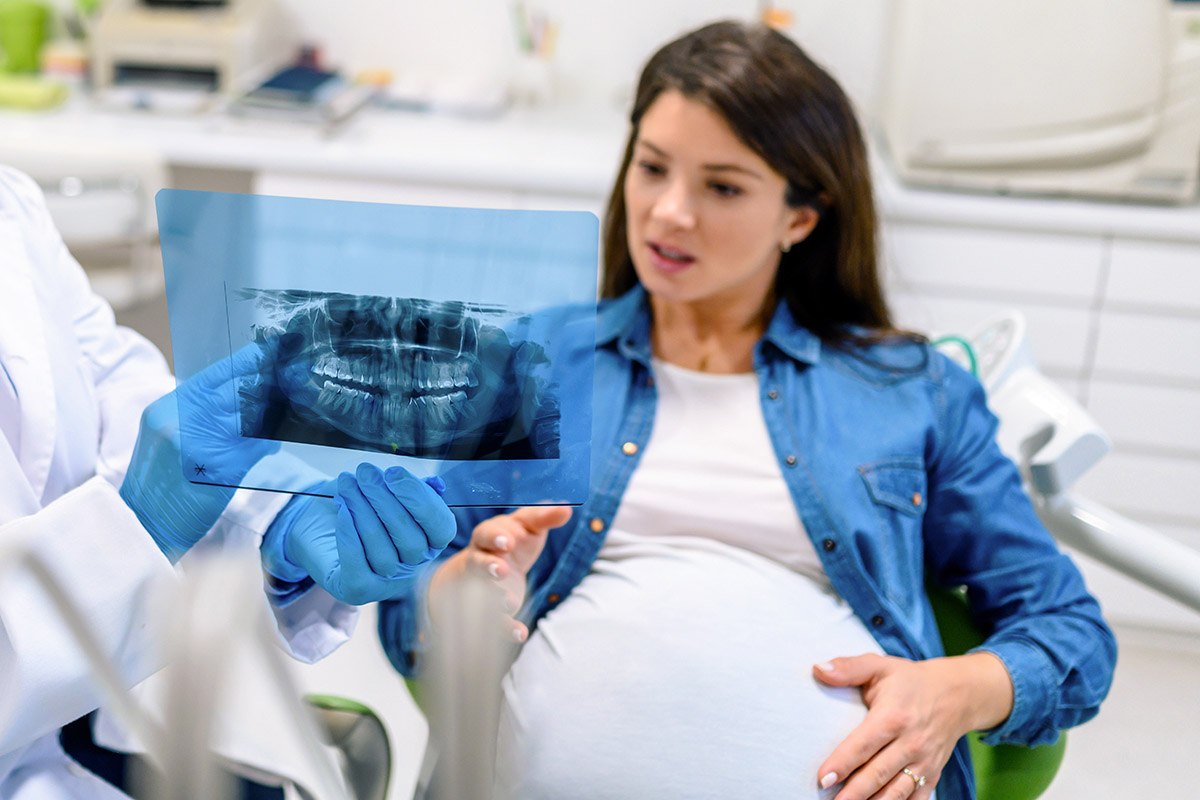 Γιατί οι γυναίκες έχουν πιο συχνά θέματα στα δόντια από ό,τι οι άντρες;