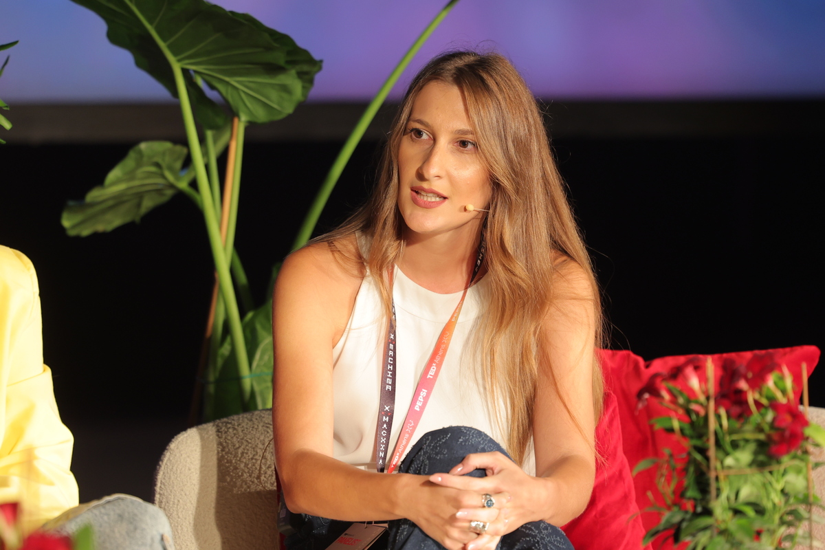 Β. Τσεπενέκα: «Η οθόνη δεν απαιτεί τη συναισθηματική επένδυση της δια ζώσης επαφής»