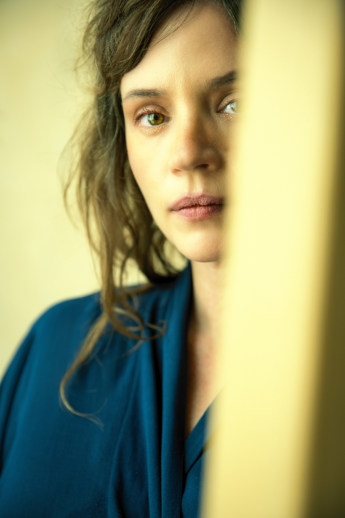 Έφη Μπίρμπα: «Μήπως η μεγάλη στροφή στο θέατρο δείχνει την ανάγκη προς μία διακοπή της σχέσης μας με την πραγματικότητα;»