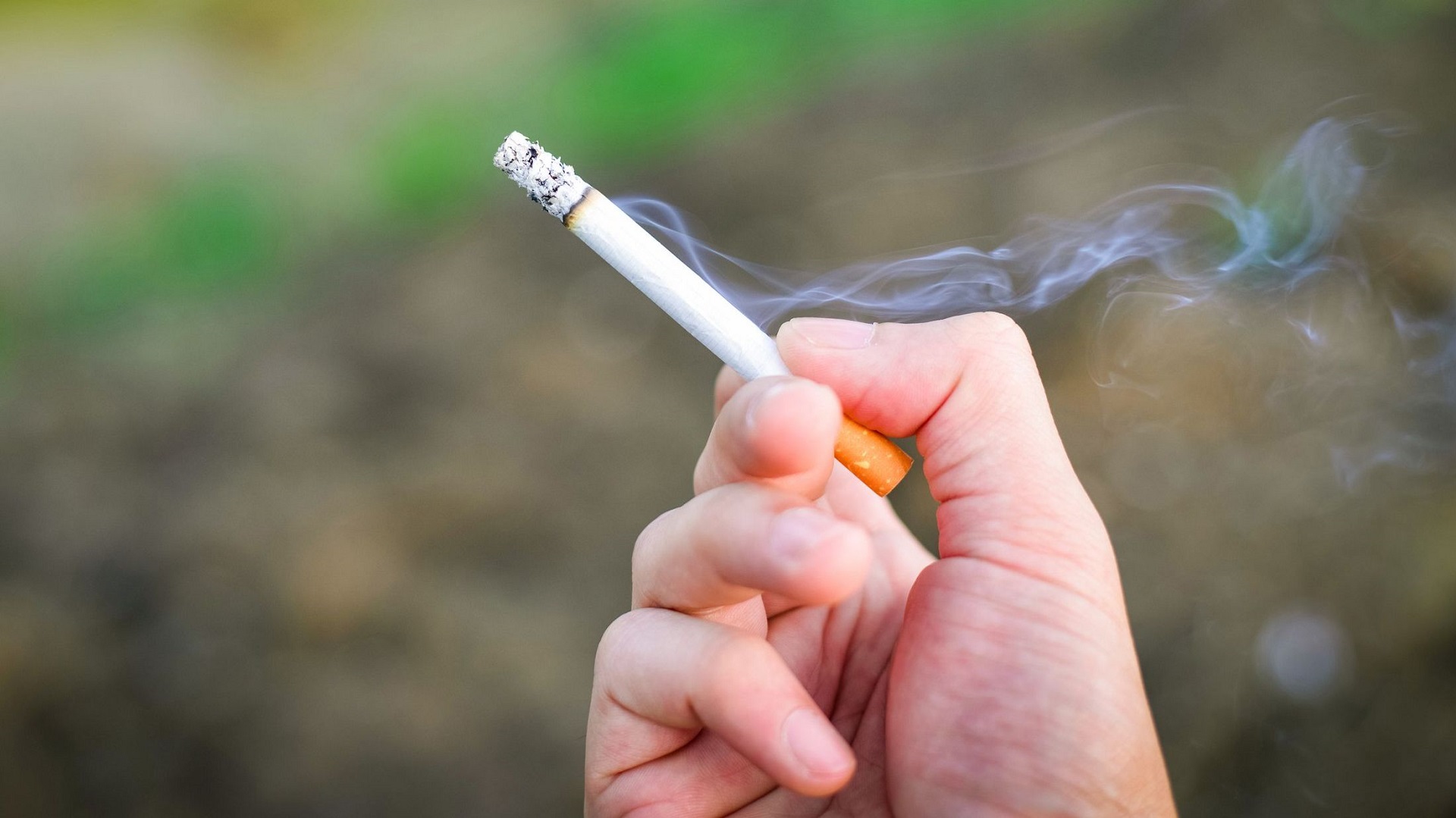 Γιατί παχαίνουμε κόβοντας το τσιγάρο και πώς θα το αποφύγουμε