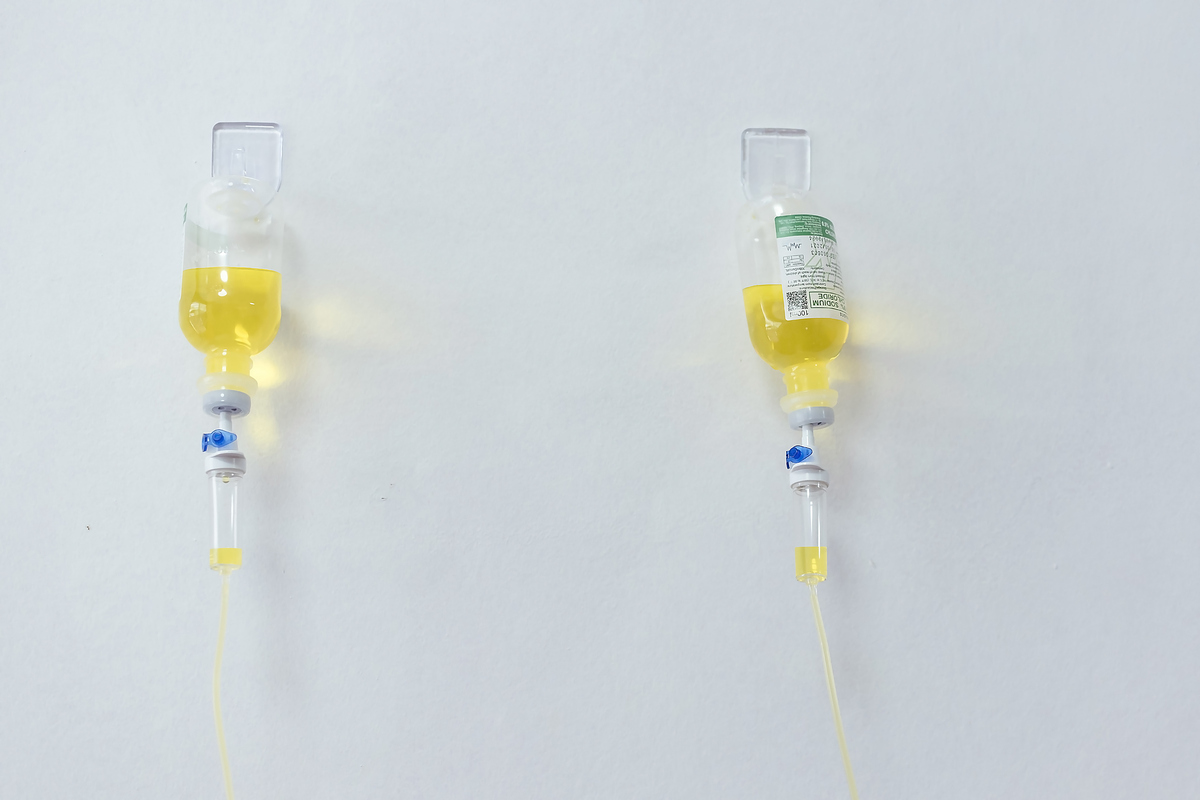 Τι είναι τα iv drips που βλέπουμε όλο και πιο συχνά στα social media;