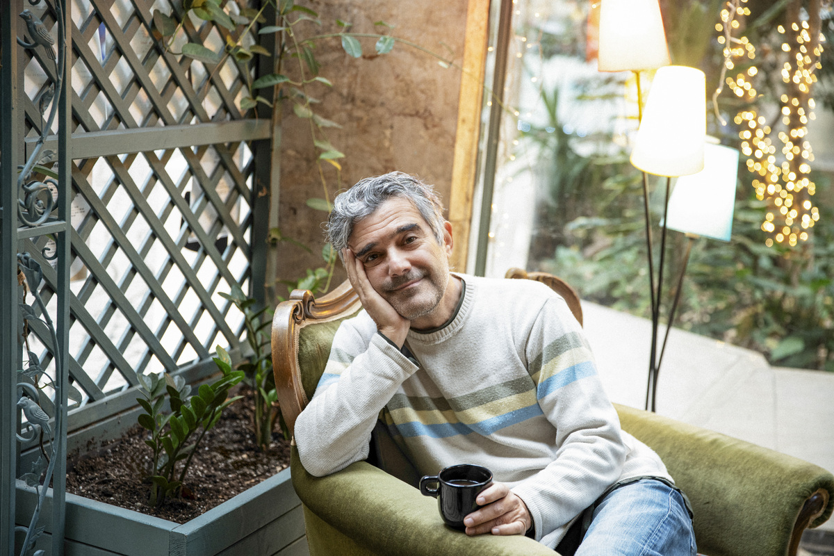 Γεράσιμος Γεννατάς: «Είμαι ένας ηθοποιός που παρακινούμαι από την αμφιβολία»