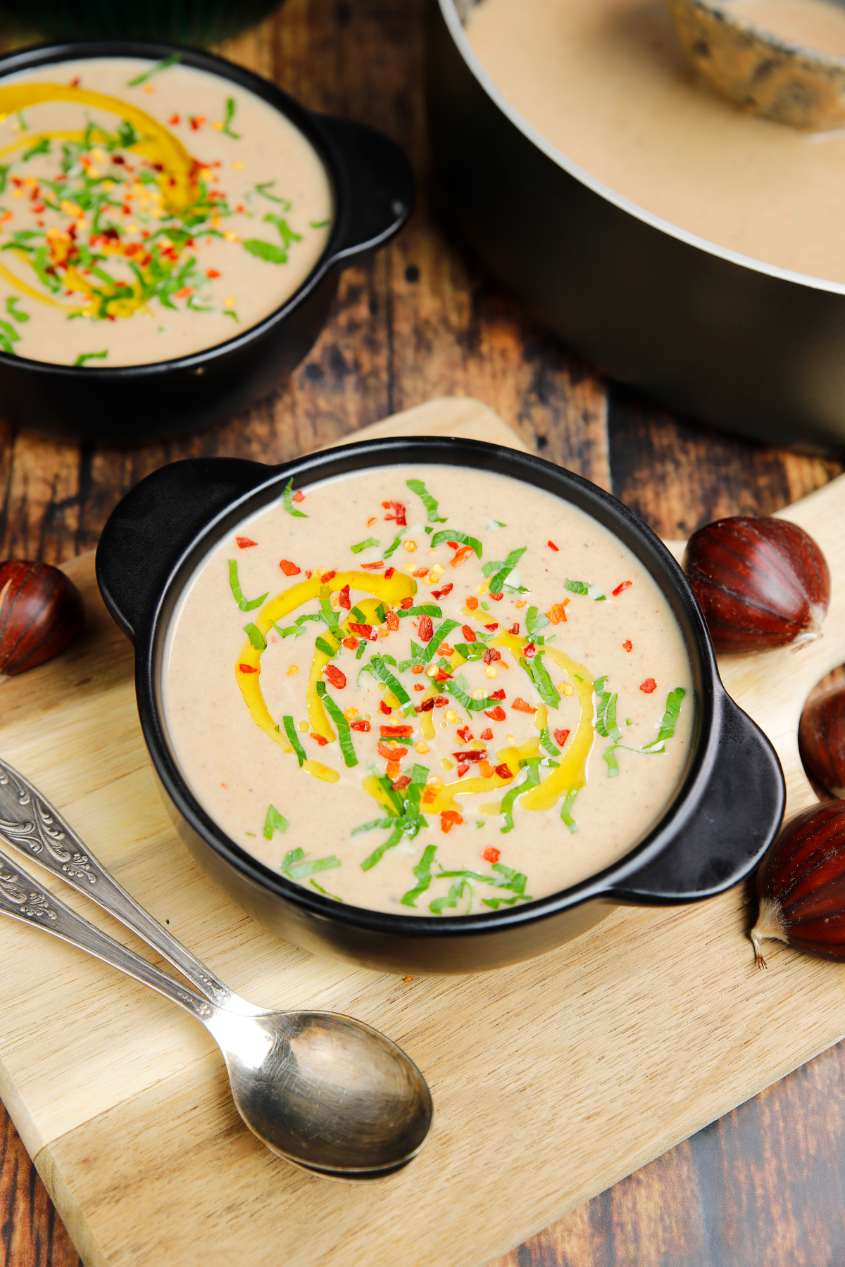 βελουτέ σούπα με κάστανο και πράσο