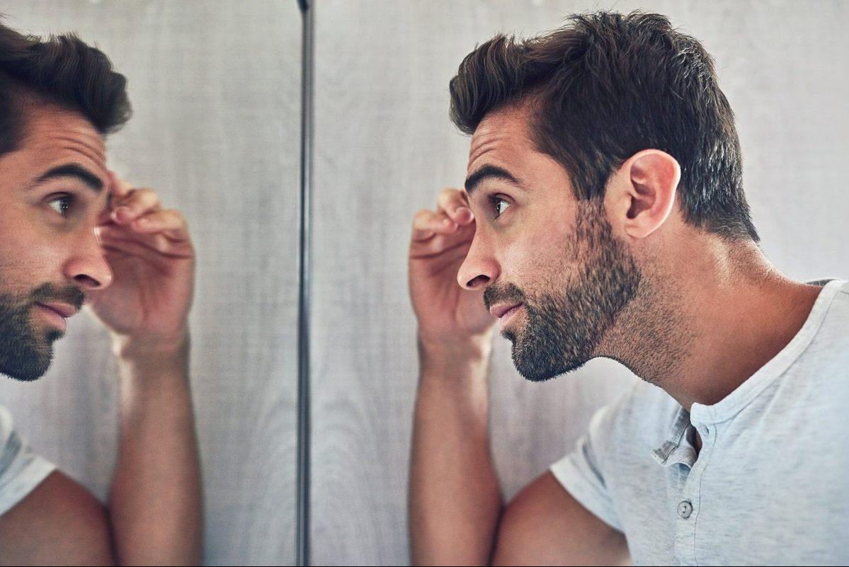 Γιατί εμφάνισες πιτυρίδα στα φρύδια και πώς να την αντιμετωπίσεις;