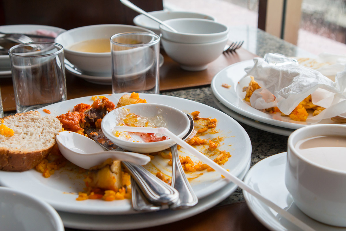 Οδηγός συμπεριφοράς σε μαγαζιά εστίασης: Τι να αποφύγεις ως πελάτης