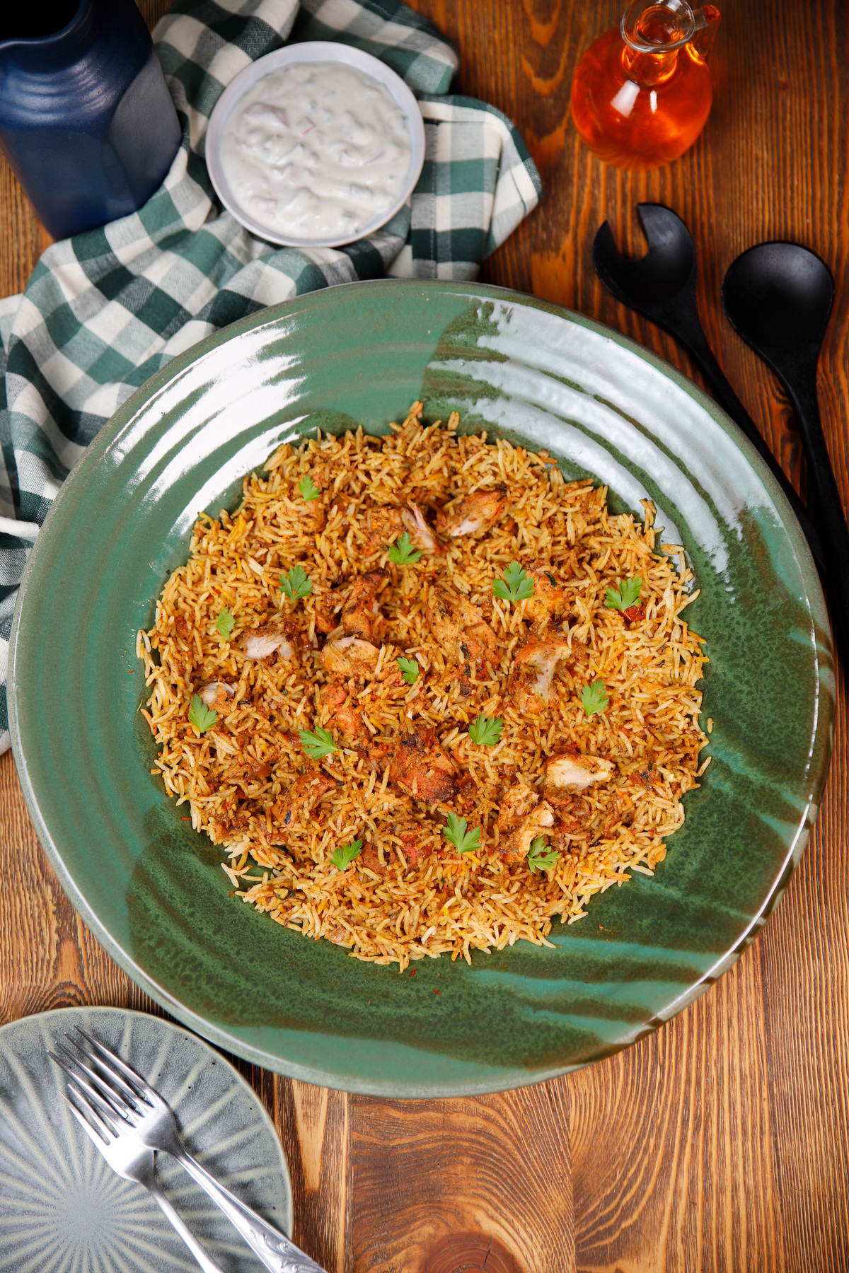 Ακούγεται δύσκολο, όμως το ινδικό κοτόπουλο μπιριγιάνι είναι πανεύκολο και δεν απαιτεί ιδιαίτερες μαγειρικές ικανότητες.