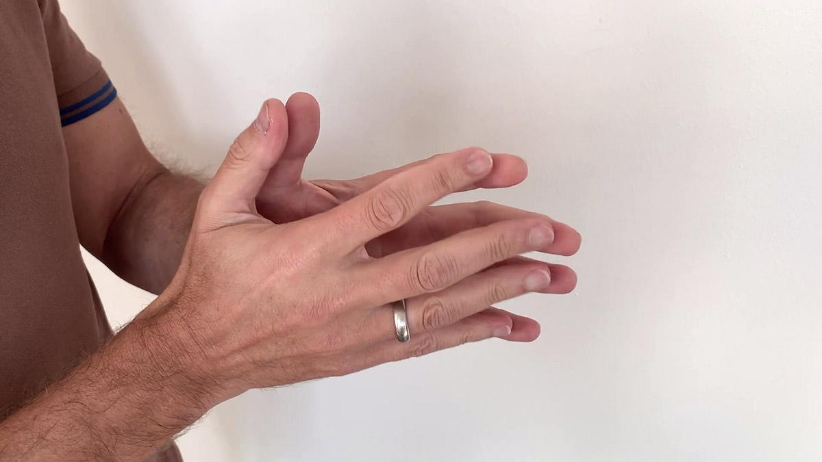 Η επιστημονική τεχνική για να σταματήσεις να τρως τα νύχια σου