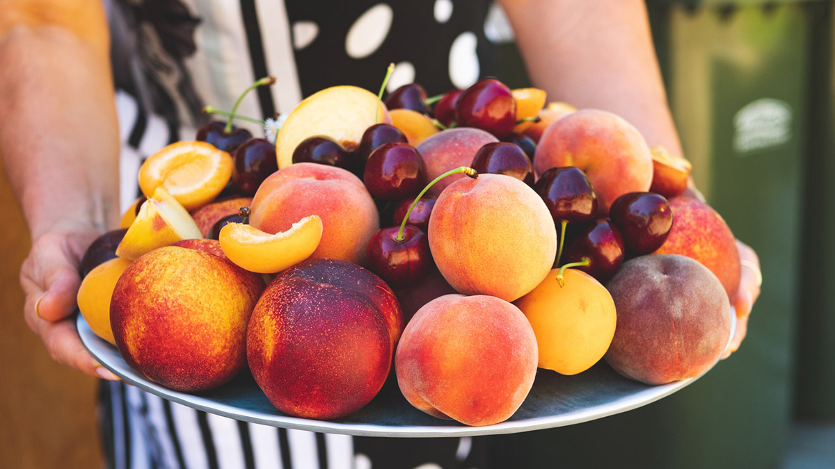 Αυτά τα 10 τρόφιμα τρώνε όσοι φτάνουν τα 100 