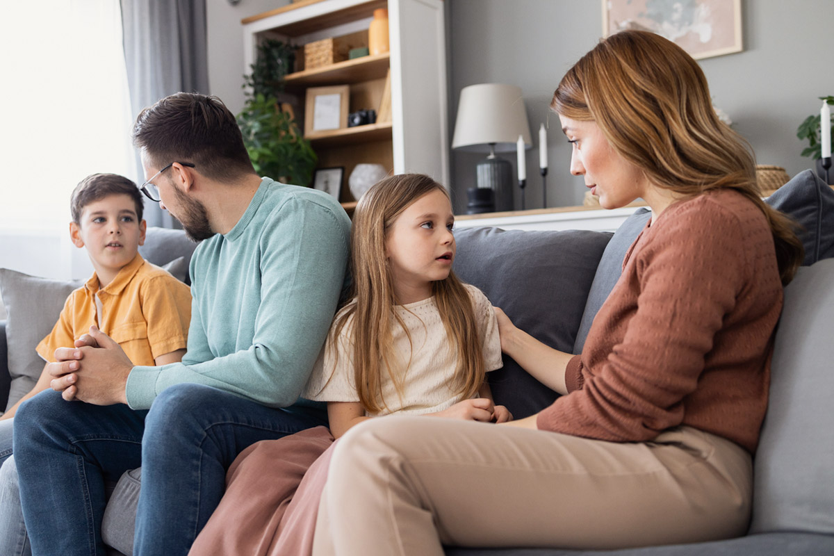Το παιδί σας άκουσε να τσακώνεστε: Τι γίνεται τώρα