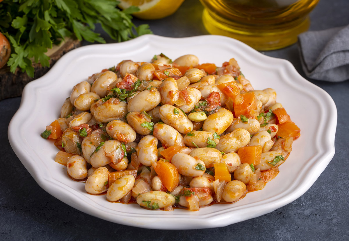 Αυτά τα 10 τρόφιμα τρώνε όσοι φτάνουν τα 100 