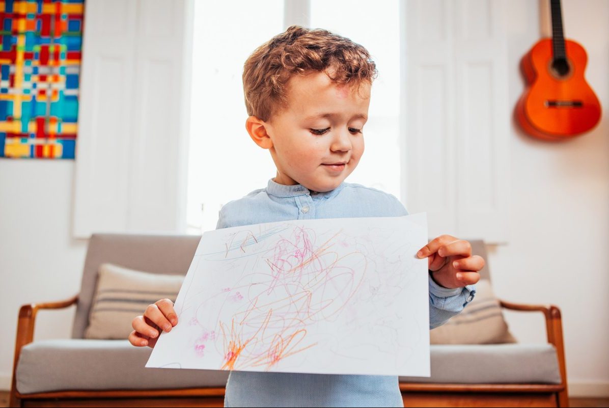 Πώς να μιλάς στο παιδί σου για τα «έργα τέχνης» του