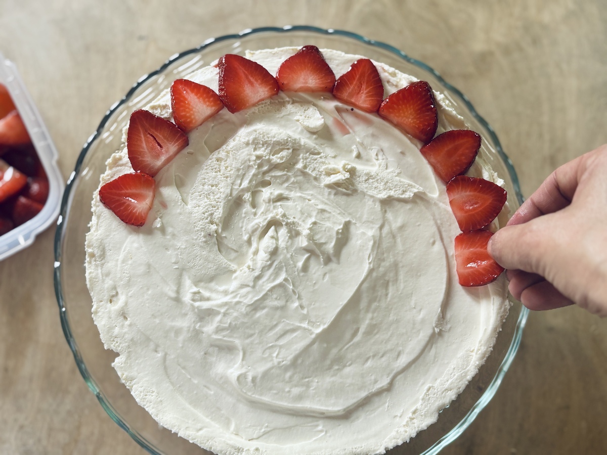 γλυκό με φράουλες