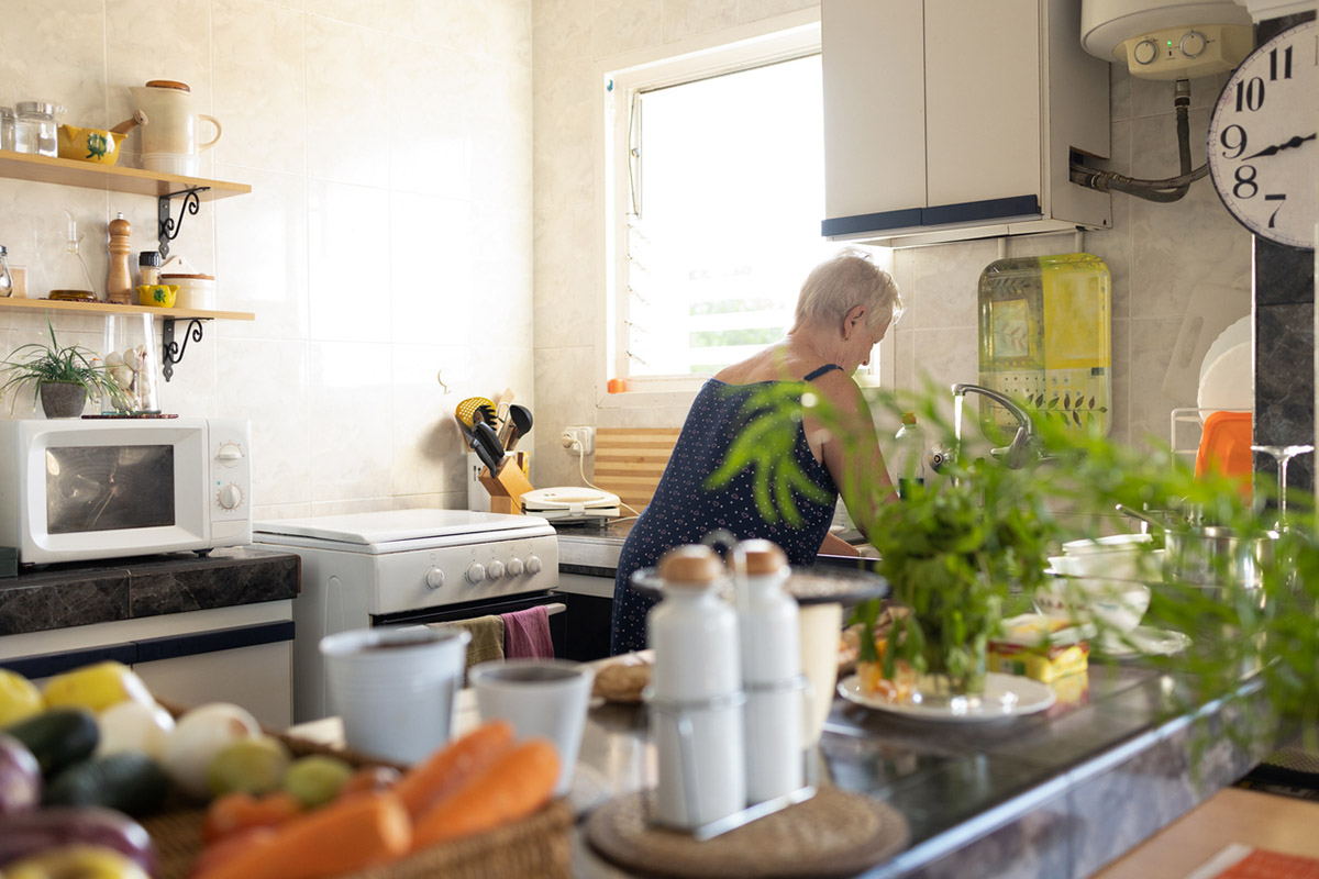 Πώς θα καταλάβεις ότι ο ηλικιωμένος γονιός σου δεν μπορεί πλέον να αυτοεξυπηρετηθεί;