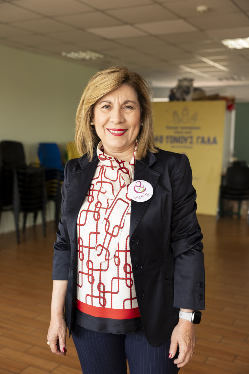 Όταν η μητρότητα φαντάζει βουνό το πρώτο που χρειάζεσαι είναι μια «Αγκαλιά»