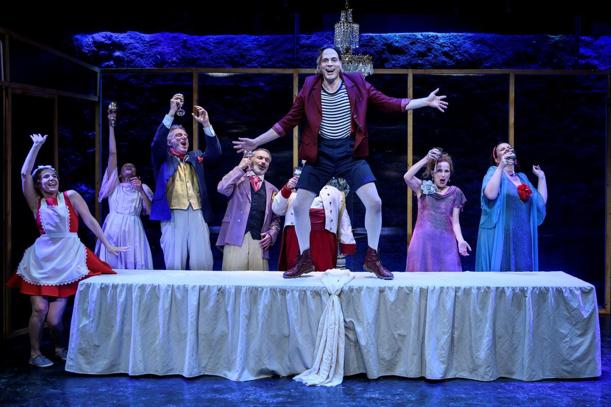 Παράσταση Βικτόρ ή τα παιδιά στην εξουσία