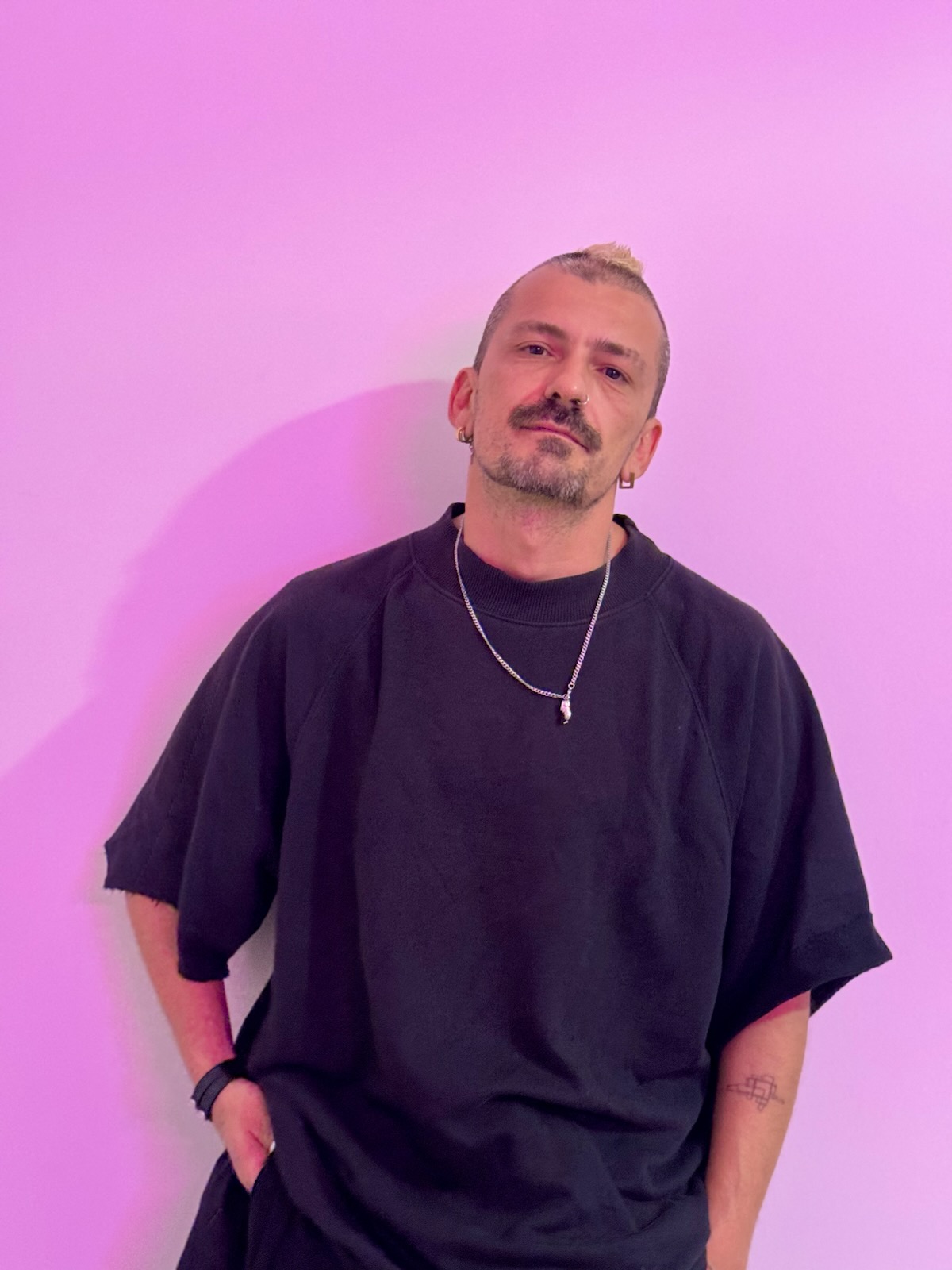 Ηλίας Χατζηγεωργίου παράσταση Βικτόρ ή τα παιδιά στην εξουσία 