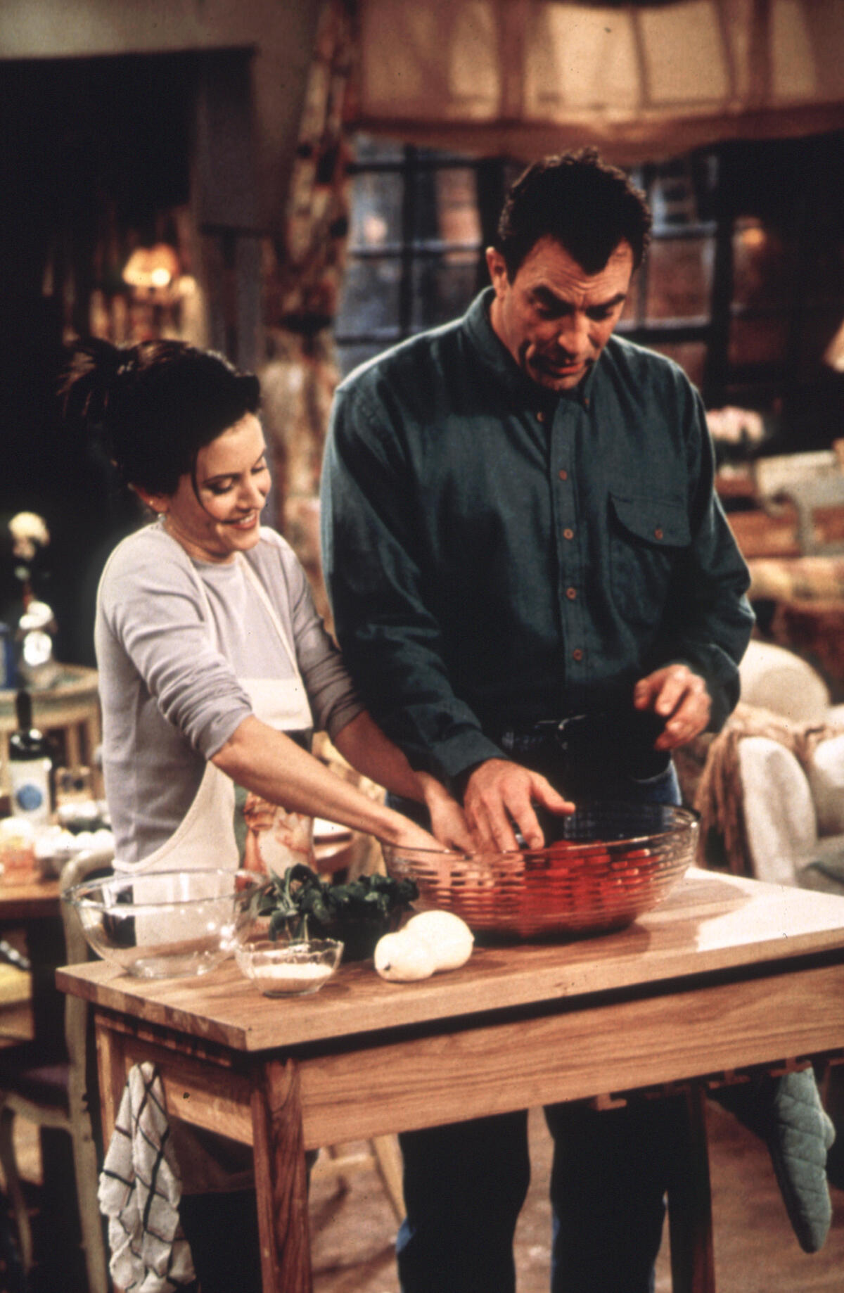 Φτιάξε νόστιμες μπισκοτομπάρες με την αυθεντική συνταγή της σειράς «Τα Φιλαράκια»