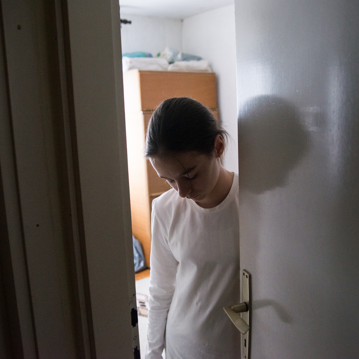 Φταίει η εφηβεία ή το παιδί σου έχει κατάθλιψη; Ειδικός απαντά