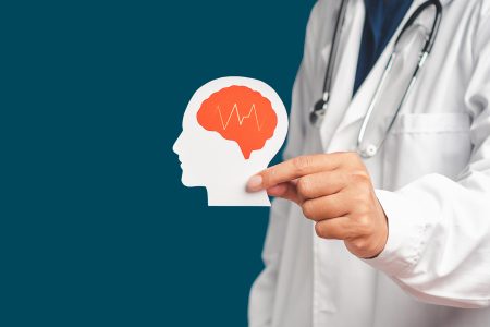 Πρώιμη άνοια: Τι είναι, πώς εμφανίζεται και πότε να ανησυχήσεις