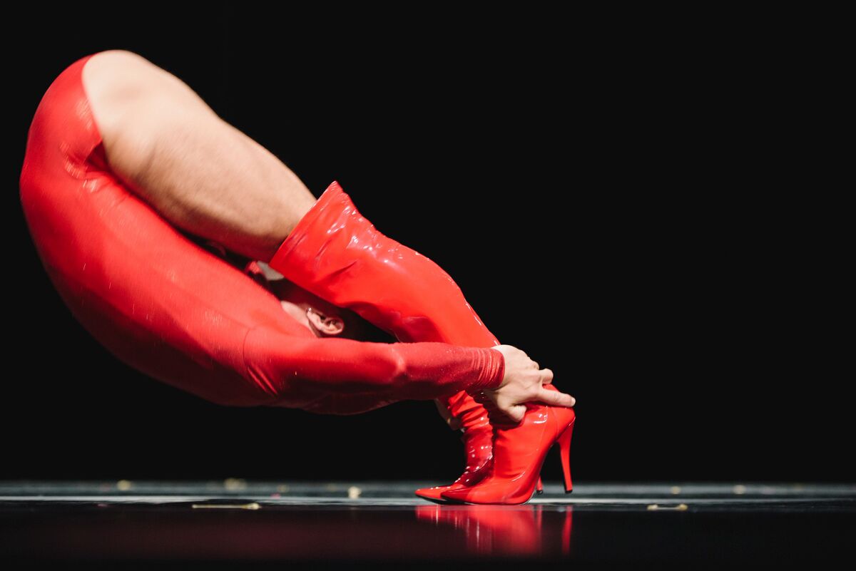 «Hire me, please.» 