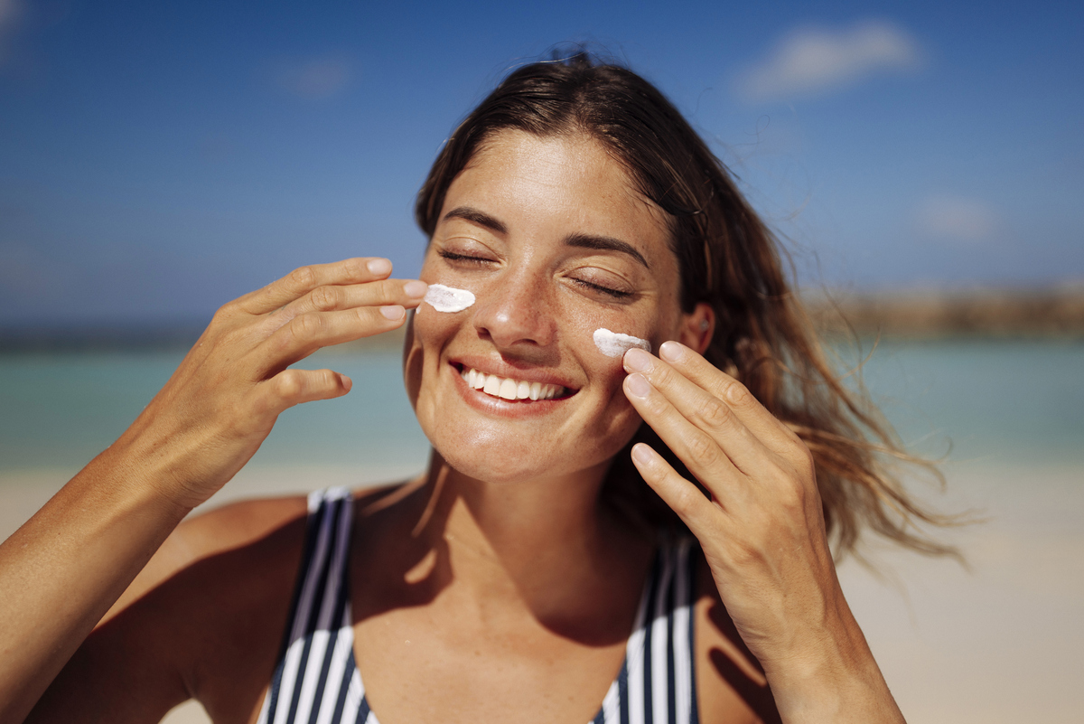 Οι 7 χρυσοί κανόνες της καλοκαιρινής περιποίησης