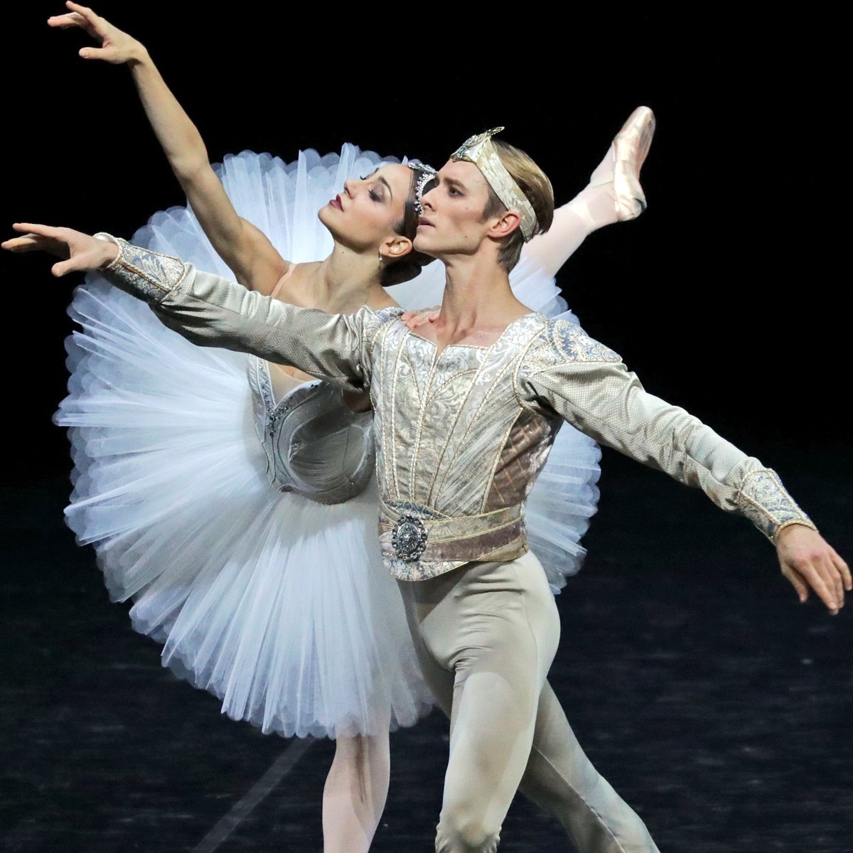 Αποχαιρετούμε το καλοκαίρι -και το Ηρώδειο- με ένα φαντασμαγορικό Gala μπαλέτου