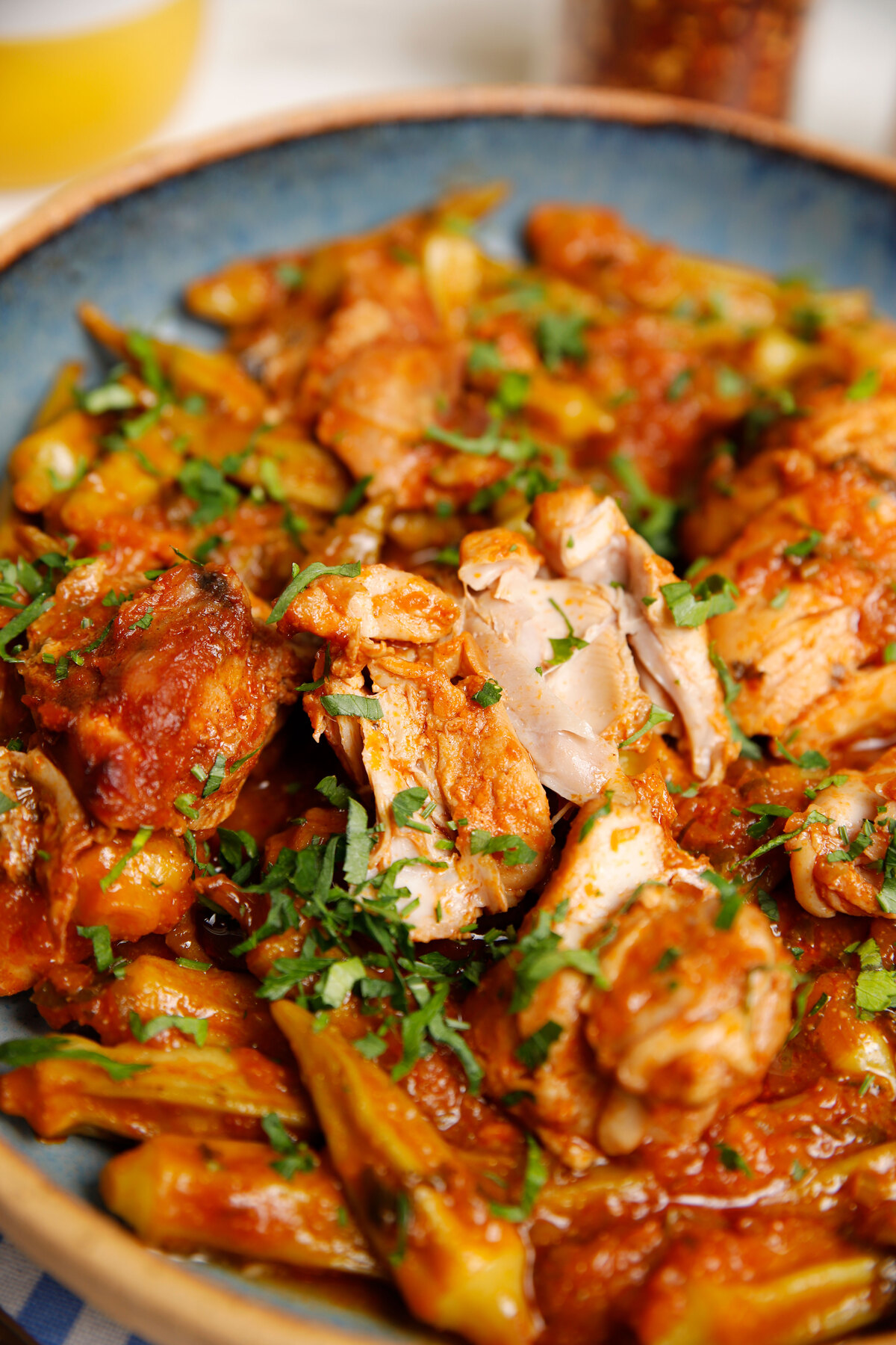 κοτόπουλο με μπάμιες