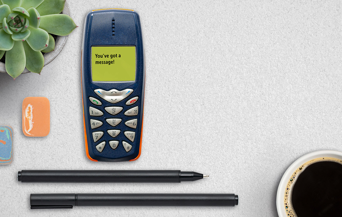 Γιατί πολλοί ενήλικες επιστρέφουν στα κινητά παλαιού τύπου;