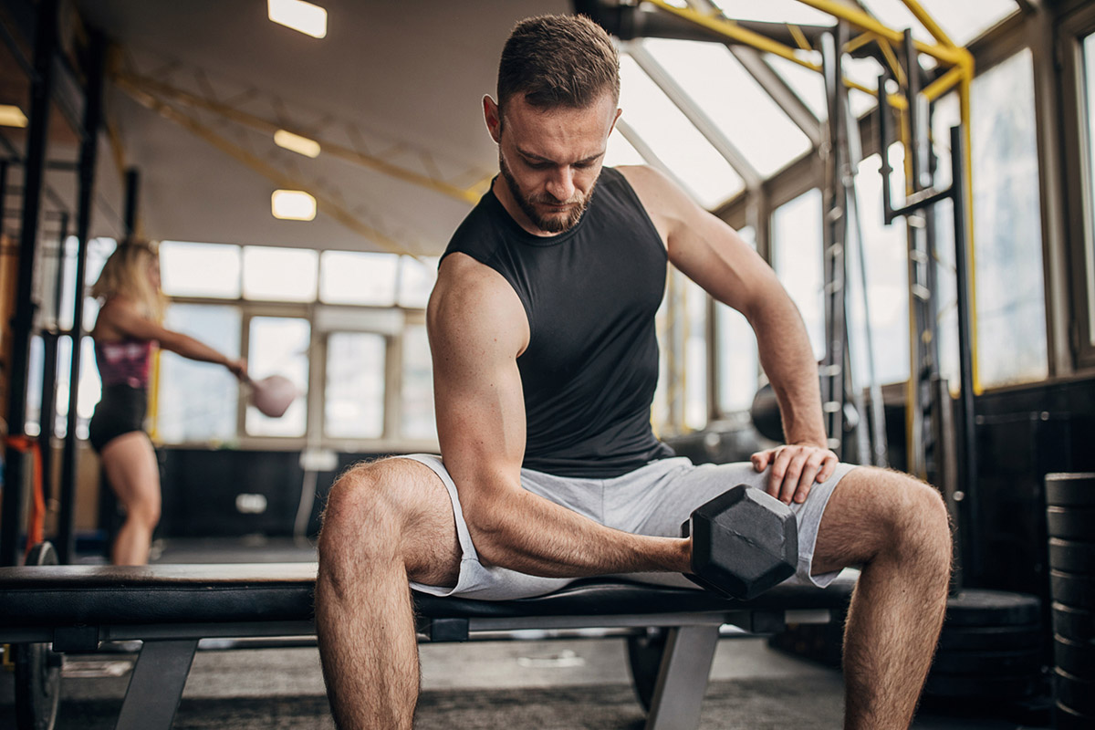 Ο ορθοπαιδικός αποκαλύπτει πώς να έχεις πάντα γερούς και λειτουργικούς ώμους