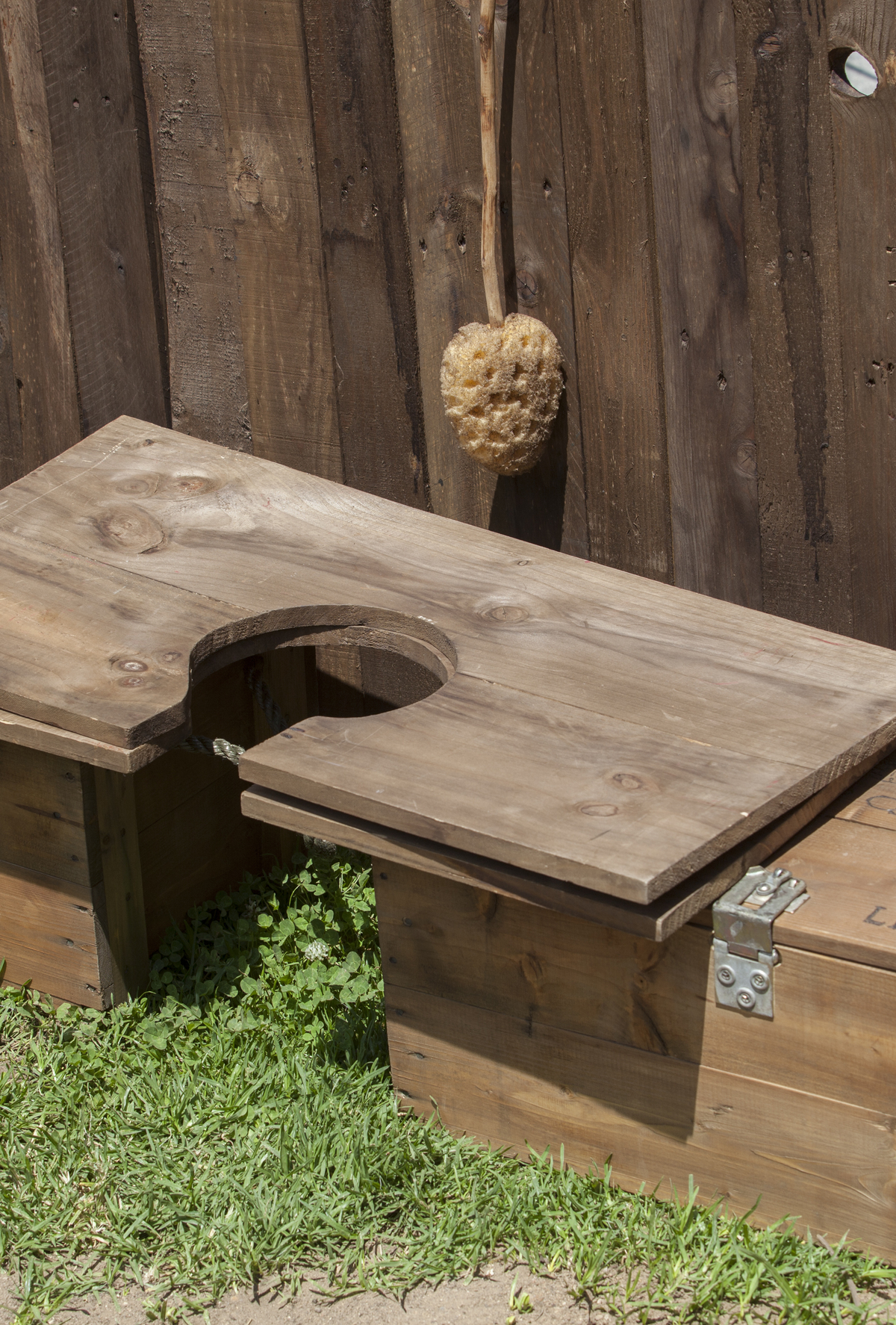 Πώς καθαρίζονταν οι άνθρωποι πριν εφευρεθεί το χαρτί υγείας;